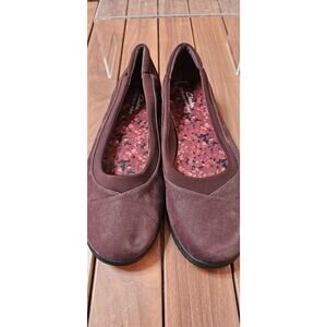 Clarks‎ Cloudsteppers Shoes Womens 9.5 W Burgundy Maroon Flats Slip On